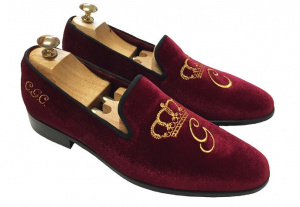 PANTOFOLE UOMO CHIUSE IN VELLUTO PERSONALIZZABILI CON RICAMO CORONA GAROFALO GIANBATTISTA ARTIGIANALI MADE IN ITALY - Img 2