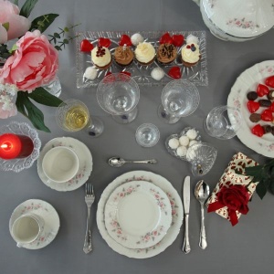 BERNADOTTE ROSE Serviciu masa portelan Bohemia decor trandafiri 12 persoane ( 44 piese ) - Img 2