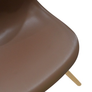 Julita plastic PP кафяв пластмасов стол с естествени крака 41x46x41+ cm - Img 5