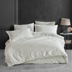 Комплект бельо Stripe Satin V1 в цвят крем (Satin Deluxe)