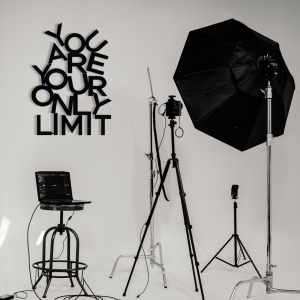 Метална картина Limit Черен 37x52 см - Img 2