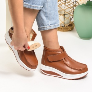 Ghete Piele Naturala Imblanite Talpa Ortopedica Camel A386