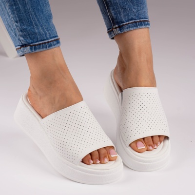 Sandale Tip Papuci Piele Naturala Talpa Groasa Albe F001-861