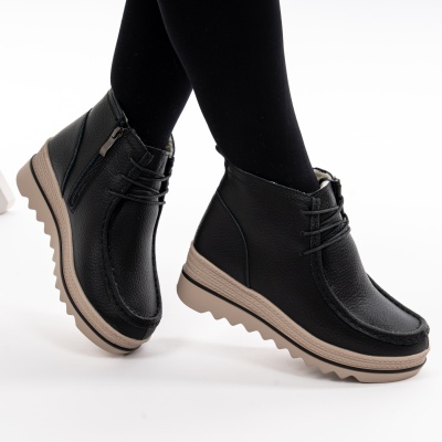 Ghete Piele Naturala Imblanite Talpa Striată Negre MM217B