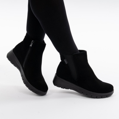 Ghete Imblanite Piele Naturala Intoarsa Talpa Comoda Negru 2808