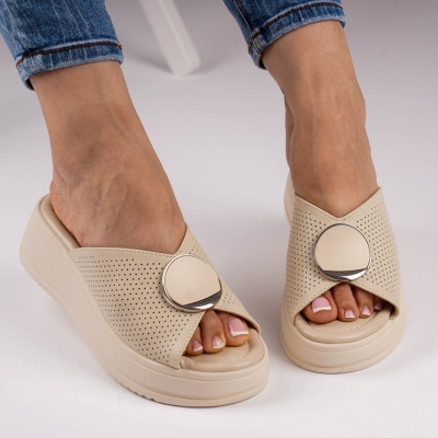 Sandale Tip Papuci Piele Naturala Talpa Groasa Bej T6026