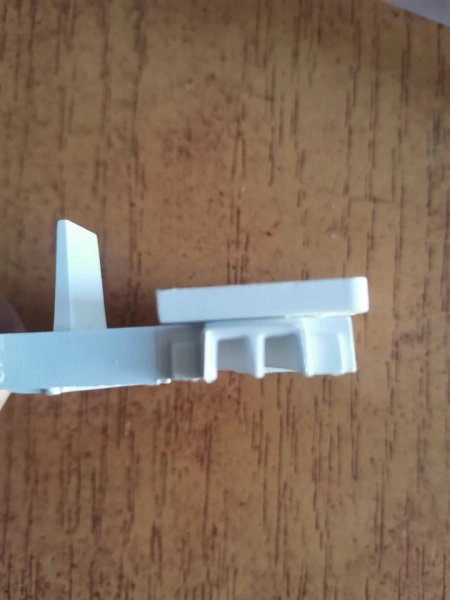 distantier pentru jaluzele aluminiu model 2 MARO - Img 4