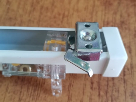 Set cu 2 suport de prindere pentru jaluzele orizontale aluminiu -25mm - Img 3