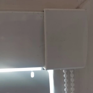 Carcasa dreapta - pentru jaluzele aluminiu model 2