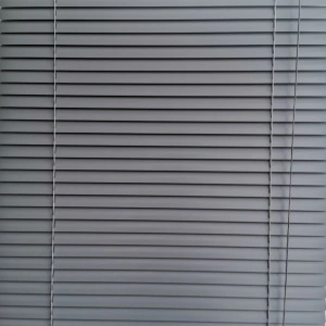 jaluzele orizontale aluminiu confectionata culori gri /104