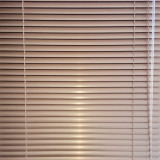 jaluzele orizontale aluminiu confectionata auriu galben/rosu L45X110