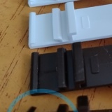 Set cu 2 suport de fixare reglabil cu clemfix pentru rolete zi/noapte tip-2 , maro