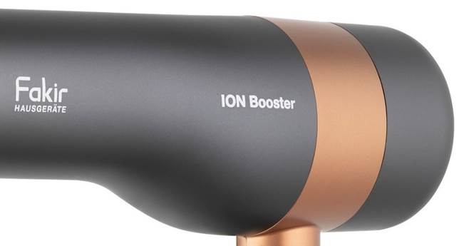A close up of a hair dryer
AI-generated content may be incorrect.
