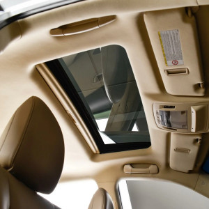 Material pentru reconditionare plafon auto, material textil cu spate buretat, culoare Bej, dimensiune 2m x 1,50m - Img 1