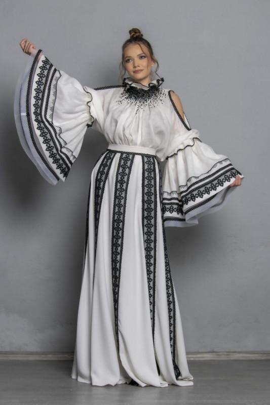Andreea Blouse