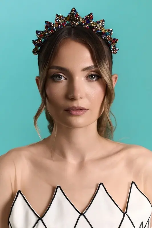 Diademă Geometrică „Romb” – Arhitectură Sacră și Meșteșug Manual | Brâncuși