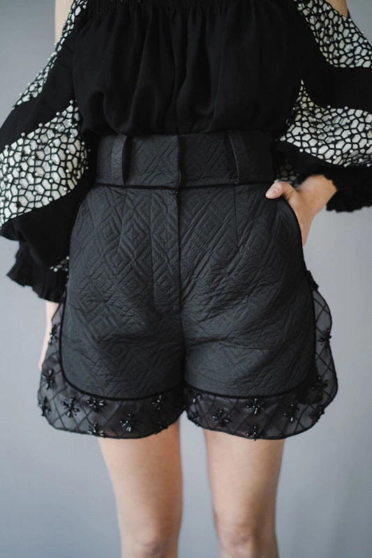 Short taffeta pants with hand-sewn applications - Aris