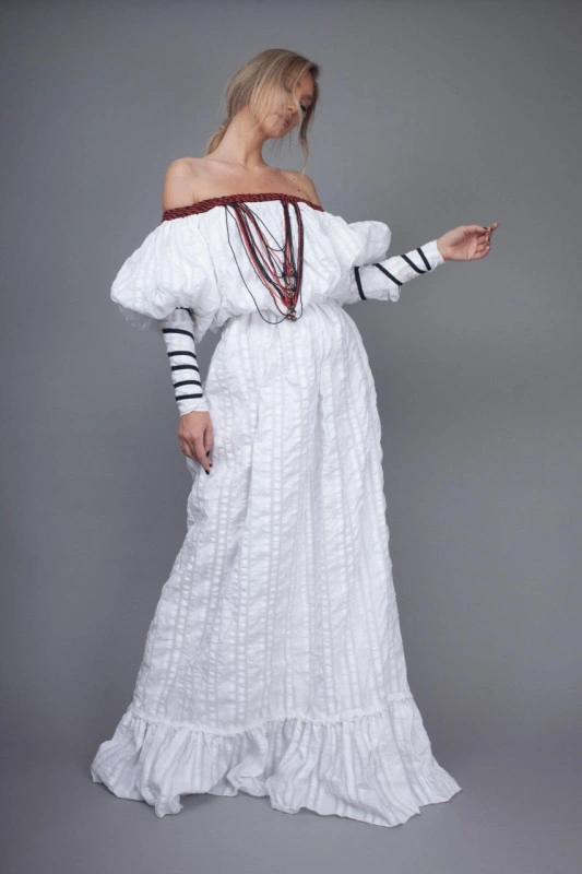 Rochie lunga cu maneca rasucita si siraguri impletite Dianthus
