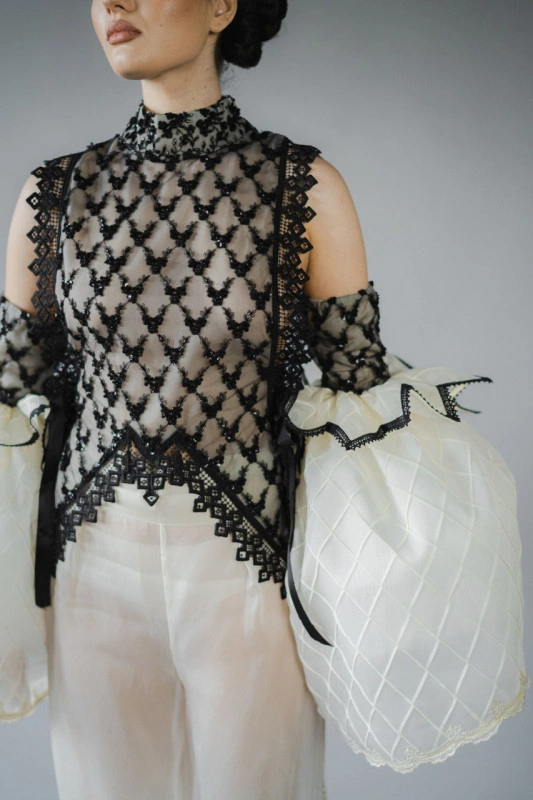 Detachable organza collar with beaded embroidery - Fred