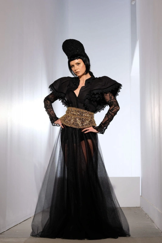 Bluza cu design atemporal din in cu volane supradimensionate Selen