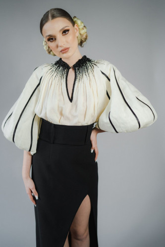 Zestal - bluza de damă cu inspirație tradițională