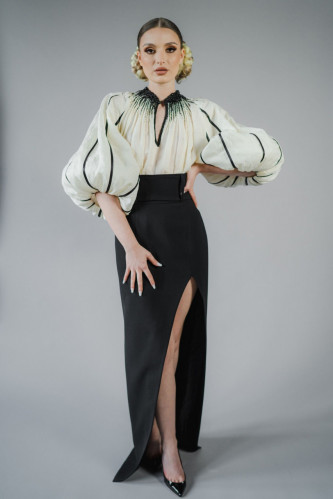 Bluza de dama cu inspirație tradițională