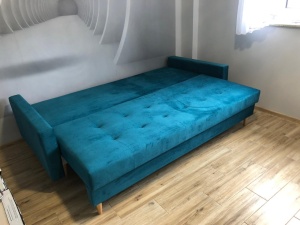 CANAPEA EXTENSIBILA SCANDI DIVERSE NUANTE TAPITERIE DIN CATIFEA STIL SCANDINAV
