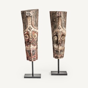 SET 2 STATUETE PRIMITIVO, 86CM, CULOARE MARO/NATUR, DIN LEMN DE SALCAM SI FIER, ARTIM GROUP SELECTION