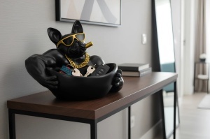 DECORATIUNE BULLDOG 30CM, REALIZAT DIN POLIRASINA, CULOARE NEGRU, REALIZAT MANUAL, ARTIM GROUP SELECTION