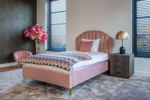 PAT DORMITOR BELMOND, 120 CM, ROZ, TAPITERIE DIN CATIFEA, RICHMOND INTERIORS
