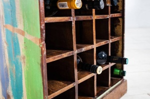 SUPORT STICLE VIN, BORNEO, DIN LEMN MASIV, STIL RETRO - Img 3
