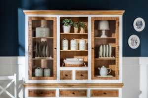 VITRINA 116CM, BUCATARIE, LONG ISLAND, COD 39780, DIN LEMN MASIV DE MANGO STIL RUSTIC