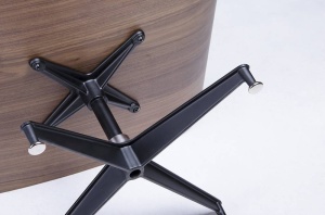 FOTOLIU EXCLUSIVIST CU TABURET, LOUNGE HM PREMIUM SZEROKI, ALB/NUC, PIELE NATURALA SI LEMN DE NUC, STIL MODERN, B2 - Img 3