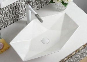 LAVOAR REA VEGA, 64CM, MONTAJ PE BLAT, DIN CERAMICA, CALITATE SUPERIOARA, REA