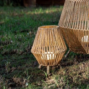 LAMPA DE MASA SISINE 30, CU BATERIE IN&OUT, CONFECTIONATA DIN FIBRE NATURALE - Img 3