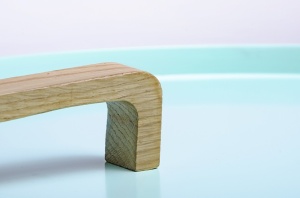 MASUTA DE CAFEA TITO ALBASTRA DIN MDF SI LEMN DE STEJAR STIL MODERN B2 - Img 5