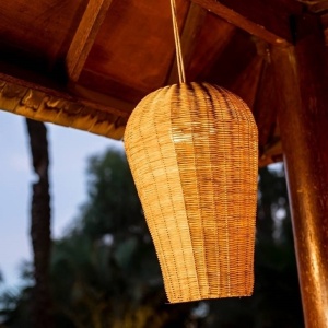 PENDUL PENTRU EXTERIOR SAONA HANG 50, CU BATERIE IN&OUT, CONFECTIONAT DIN FIBRE NATURALE
