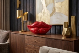 VAZA, LIP 55CM, REALIZAT DIN POLIRASINA, CULOARE ROSIE, REALIZAT MANUAL, ARTIM GROUP SELECTION