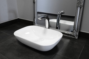 LAVOAR REA MODERN CELIA, SLIM, 50CM, ALB, MONTAJ PE BLAT, DIN CERAMICA, CALITATE SUPERIOARA, REA - Img 4