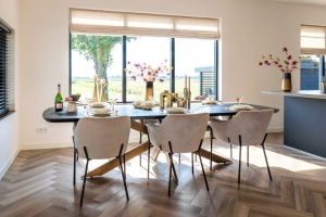 SCAUN DINING FAY, KHAKI/NEGRU, TAPITERIE DIN CATIFEA SI PICIOARE DIN METAL, STIL MODERN B2 - Img 2