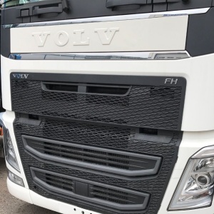 PLACA FRONTAL VOLVO FH4