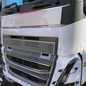 PLACA FRONTAL VOLVO FH5