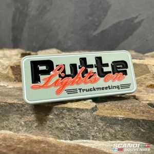 PUTTE LIGHTS ON PIN