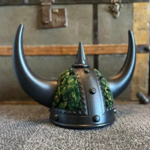 CAPACETE VIKING PRETO COM DANISH VERDE