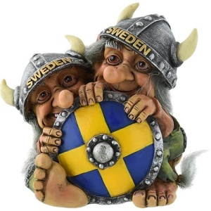 TWO TROLLS ATRAS DO ESCUDO