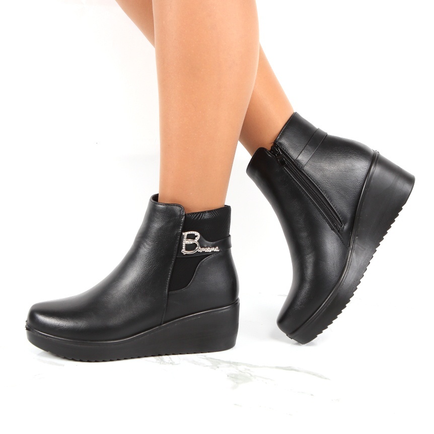Botine negre Yaren