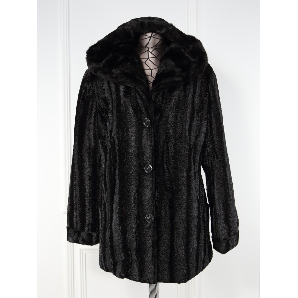 Haina neagra din blana de astrahan Ellen