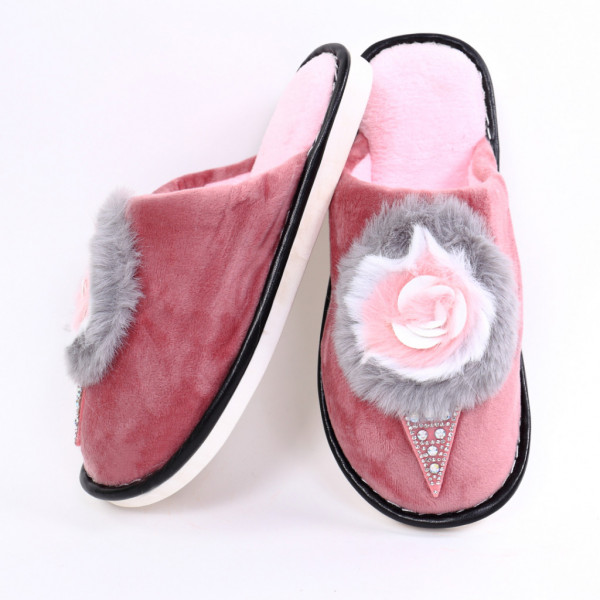 Papuci cu puf roz Rifa