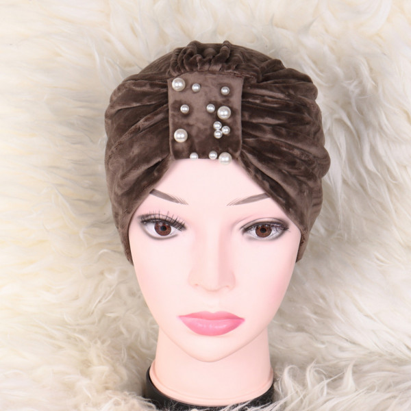 Turban catifelat cu perle maro Juliet
