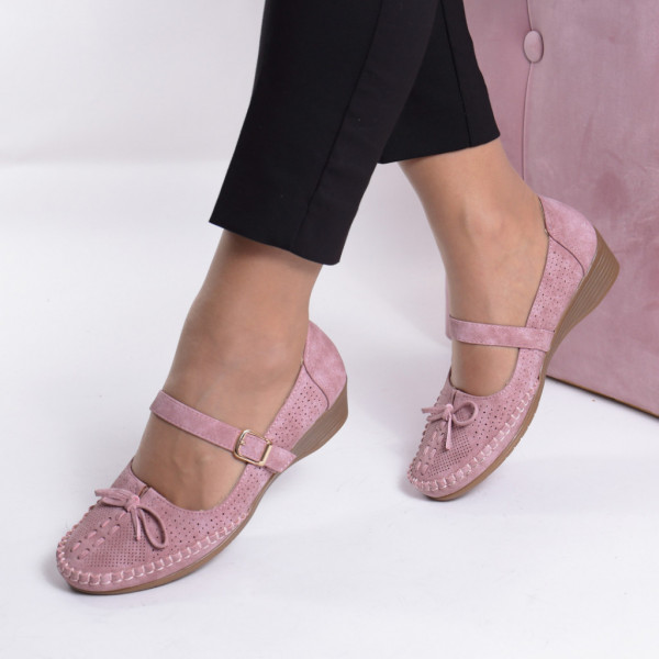 Pantofi roz Croita
